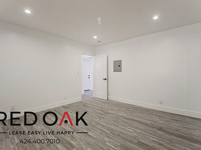 1350 N Fuller Ave #6 — Photo 20