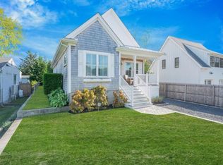 11 Willow St, Aquebogue, NY 11901