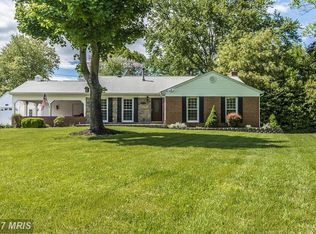 16728 Frontenac Ter, Rockville, MD 20855