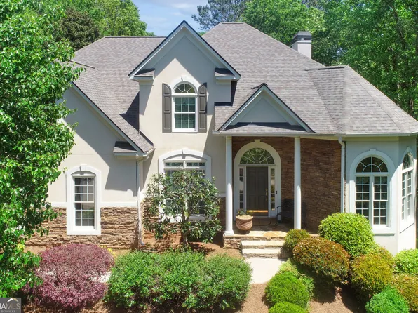 795 Spalding Heights Dr, Sandy Springs, GA 30350