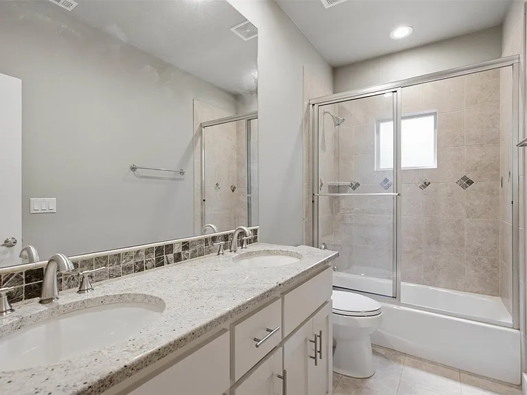 1315 W Anderson Ln #A — Photo 27