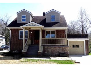 5011 W Ridgewood Dr, Parma, OH 44134