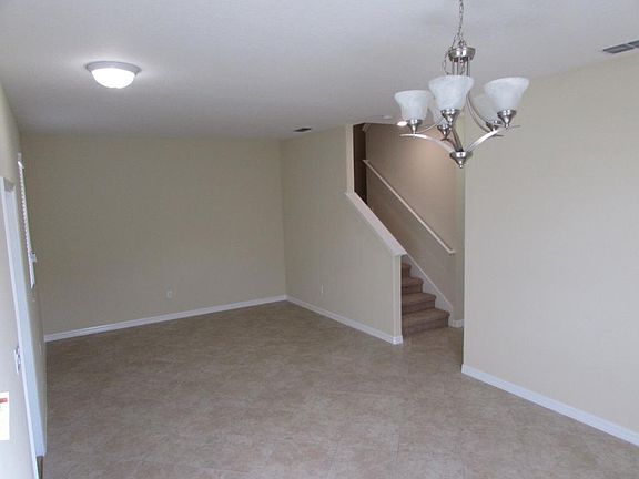 5th image of 7687 Fordson Ln