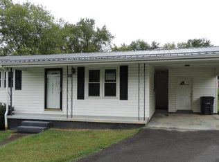 706 Independence Ave, Mount Carmel, TN 37645