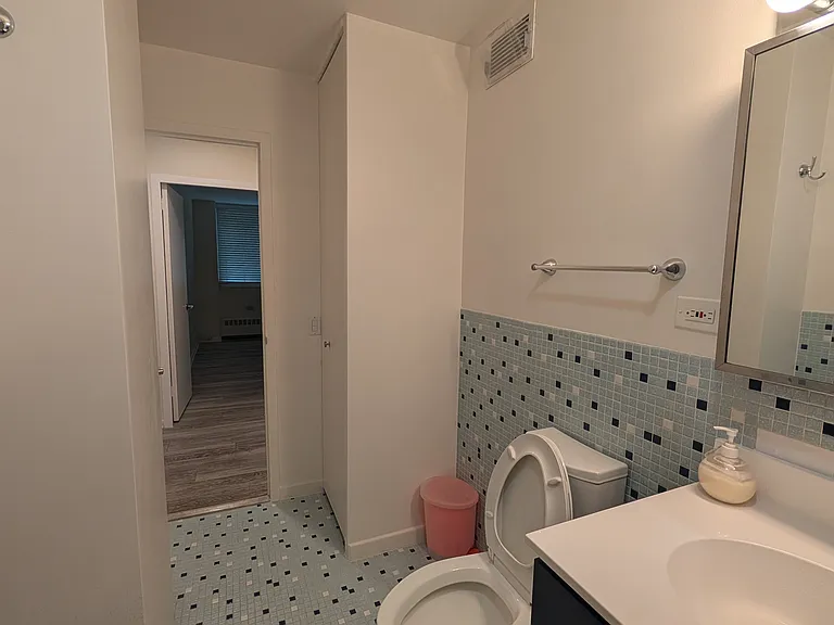 1516 Hinman Ave #804 — Photo 14
