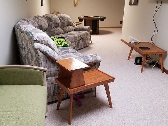 5th image of 821 Miller St