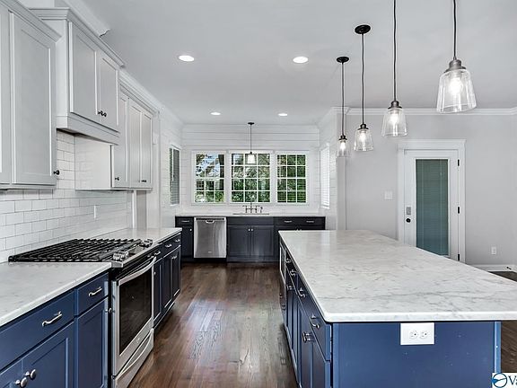 5th image of 1214 Ward Ave NE