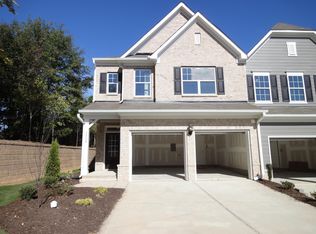 1118 Sky Top Dr, Apex, NC 27502