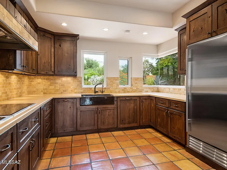 6561 N Avenida De Posada — Photo 19