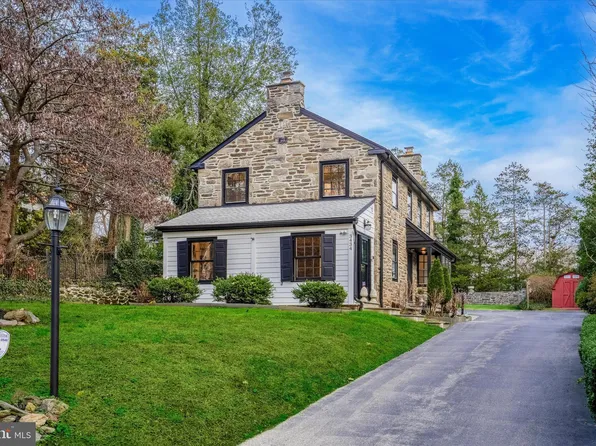 3434 W Coulter St, Philadelphia, PA 19129