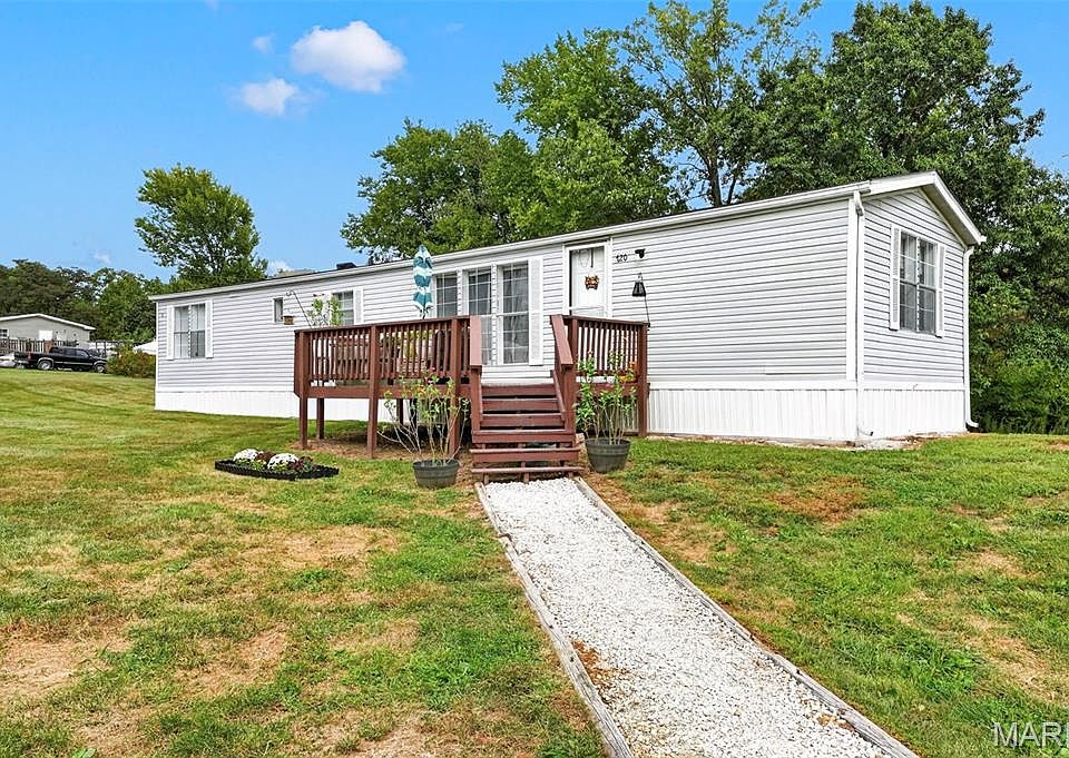 1st image of 120 Pleasant View Dr