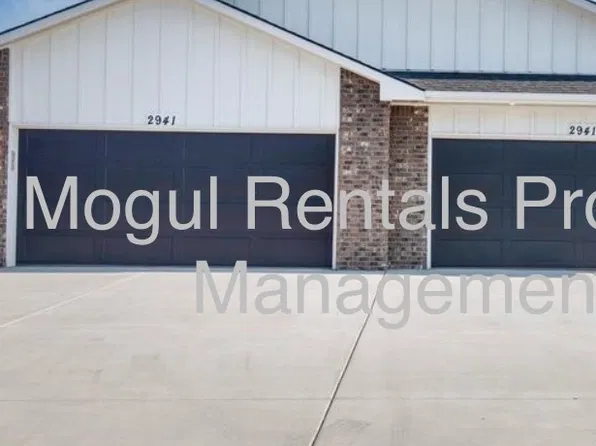 2945 S Maize Ct #100, Wichita, KS 67215