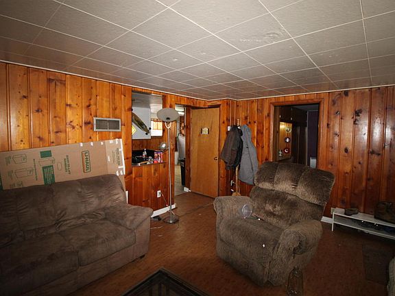 5th image of 147 Burlington Ave