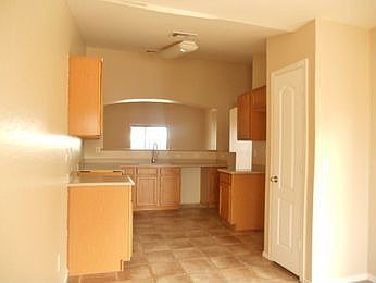 4th image of 364 W Phantom Dr