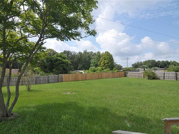 5th image of 3304 Foxwood Dr