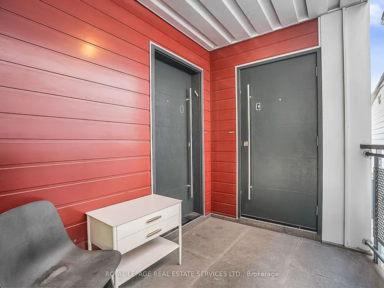 439 Winona Dr #C — Photo 5