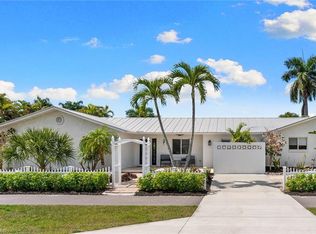 699 99th AVE N, NAPLES, FL 34108