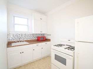 196 Ocean Rd APT C, Narragansett, RI 02882