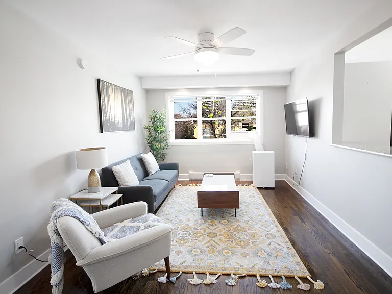 700 Corydon Ave #15 — Photo 27