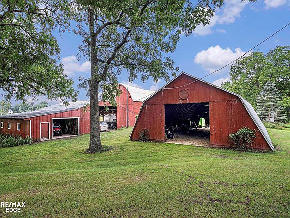 5th image of 3589 Catlin Rd