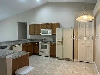6 Primrose Ln — Photo 2