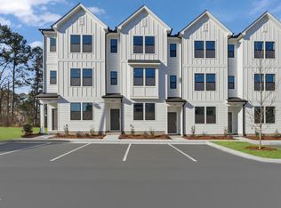 2303 Oakwood Meadows Ct, Raleigh, NC 27604