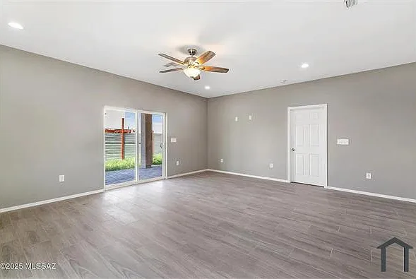 1139 W District St — Photo 16