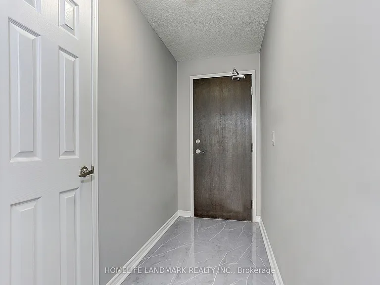 75 King William Cres #1013 — Photo 7