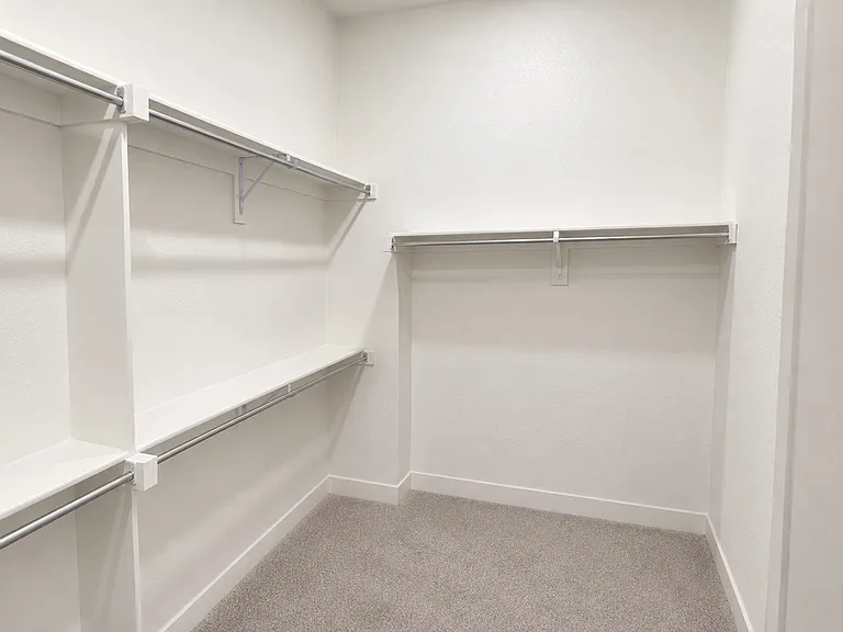 Master bedroom Walk in closet