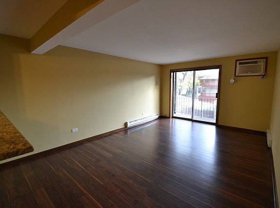 3rd image of 2218 N Newland Ave APT 204