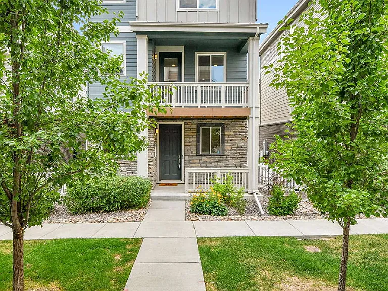 2350 S Troy Ct — Photo 3