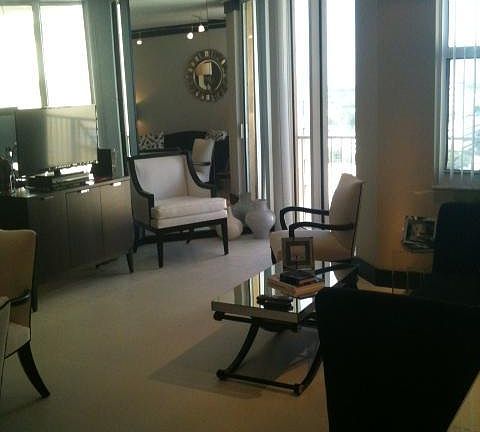 5th image of 255 Evernia St APT 1401