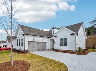 551 Pearl St, Cumming, GA 30040