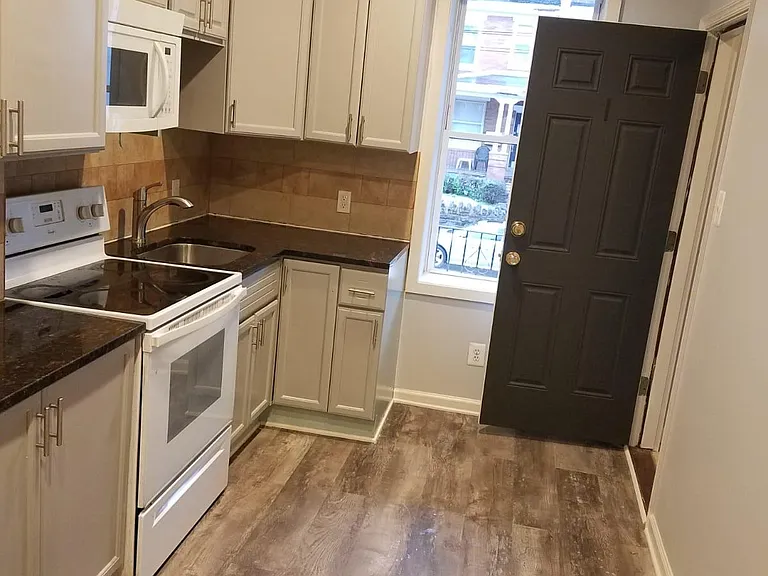 4914 Knox St #2 — Photo 1
