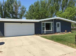 500 17th St SW, Minot, ND 58701