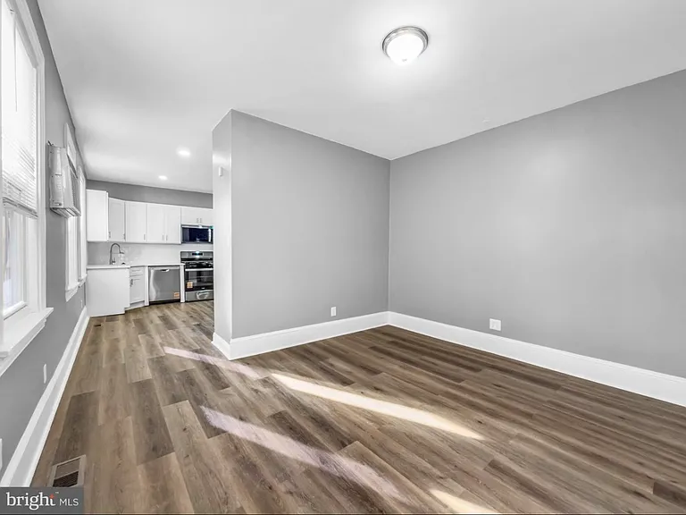 302 Jones Ave #1A — Photo 5