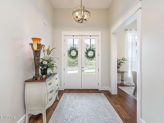3rd image of 295 Porter Ln