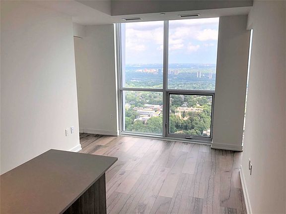 2nd image of 1 Yorkville Ave #5009