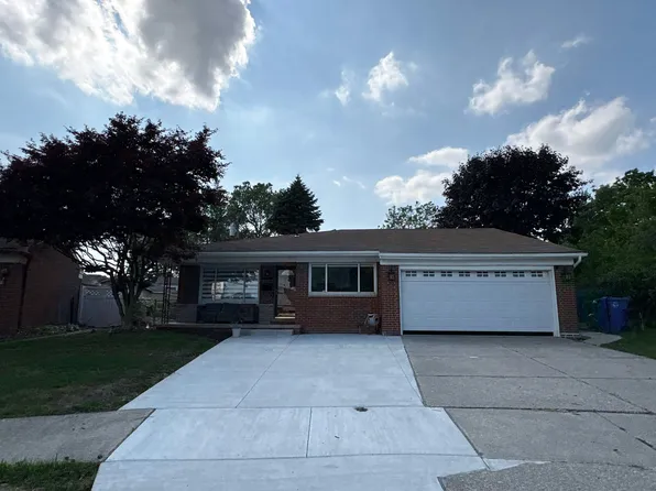 5678 McKinley Ct, Dearborn Heights, MI 48125