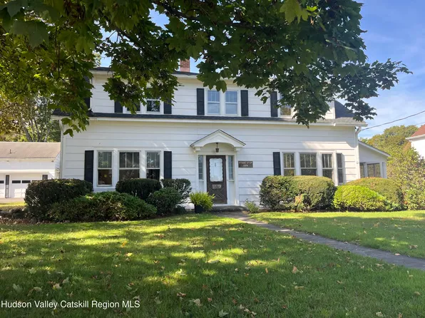 729 Springtown Road, Tillson, NY 12486