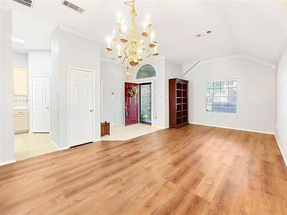 3rd image of 1821 Andress Dr