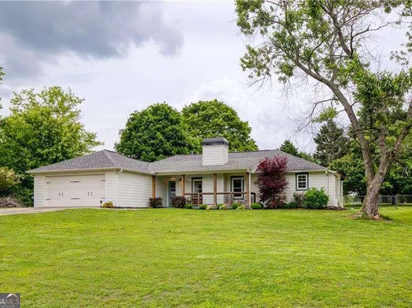 7925 Silversmith Dr, Cumming, GA 30028