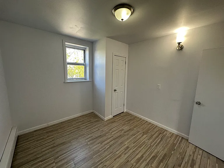 7 Hill St #2 — Photo 14