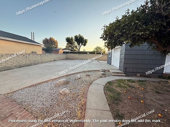 4th image of 922 S Vicentia Ave