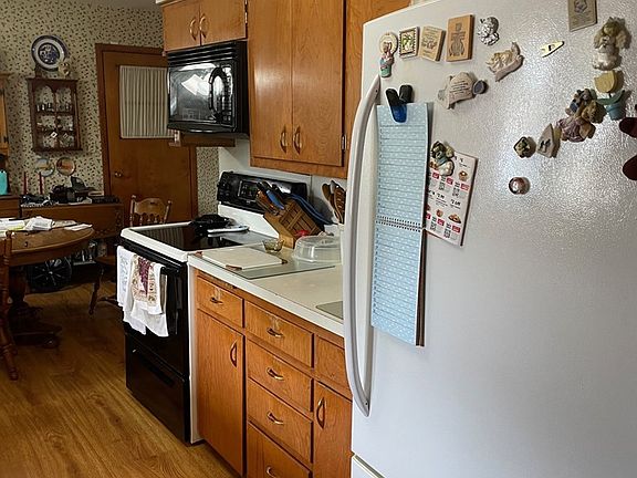 5th image of 2418 W Phoenix Ave