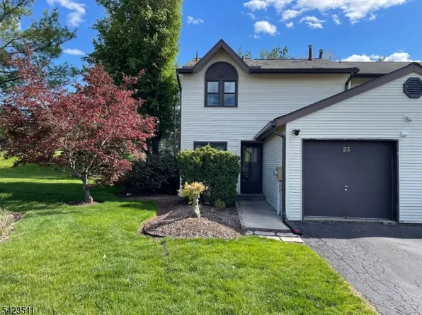 23 Peach Ct, Raritan Twp., NJ 08822