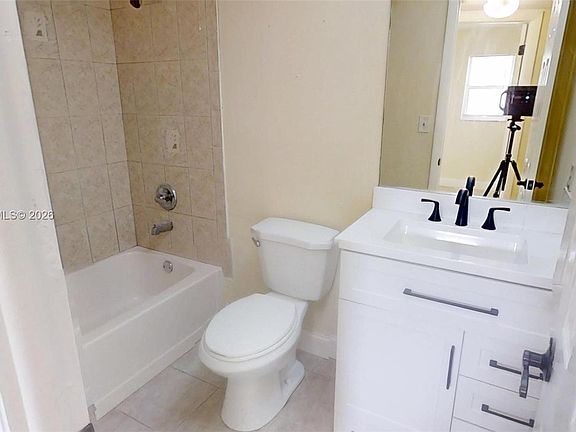 4th image of 2800 W Sunrise Lakes Dr #101
