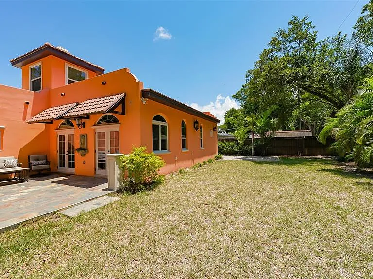 2520 Tami Sola St — Photo 45