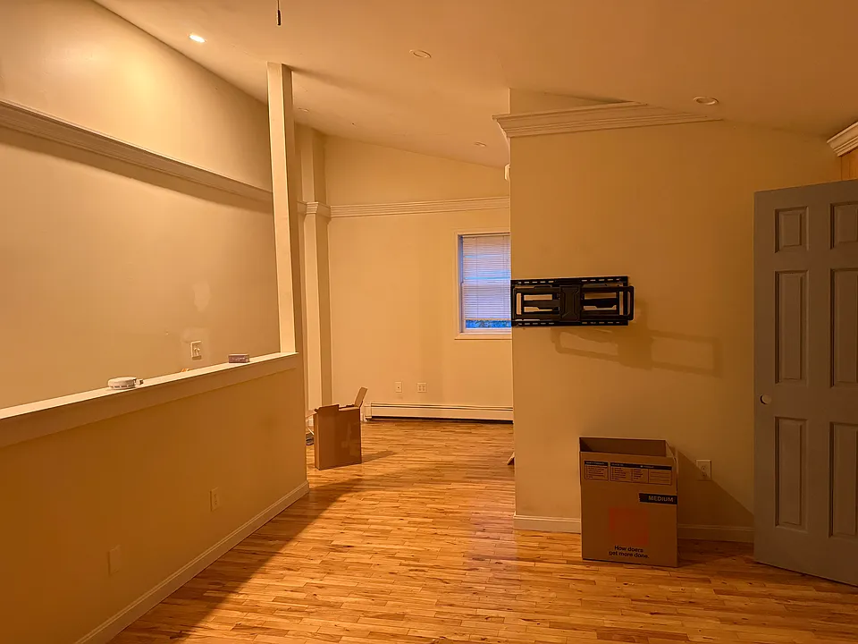 7 Waldo St #1