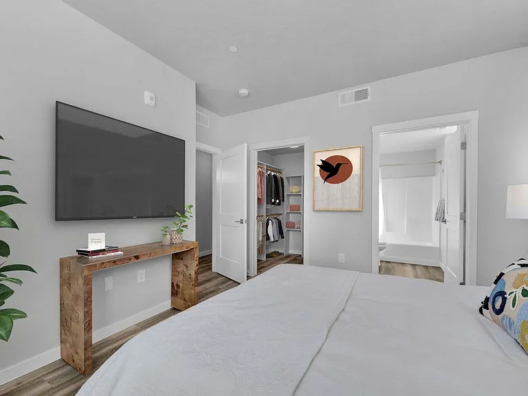 Springtree Apartments — Photo 16